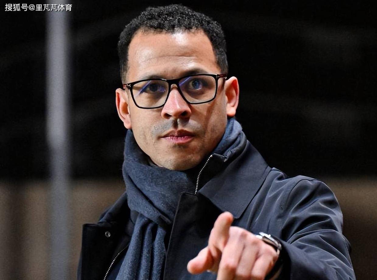 英超主帅真难当！三人拿下月最佳后下课，新科欧联冠军也想换帅